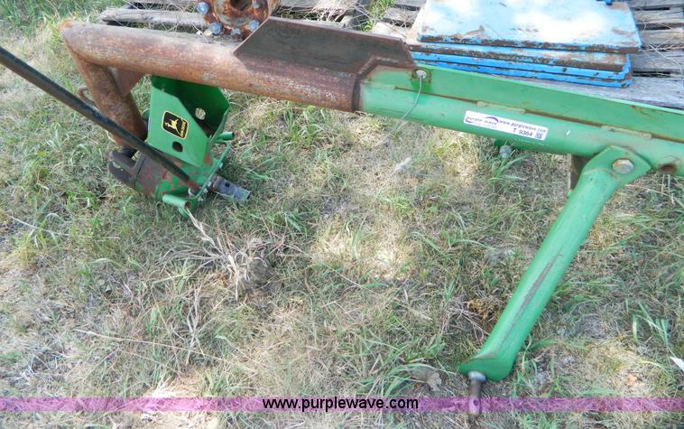 image for item T9364 John Deere post hole digger