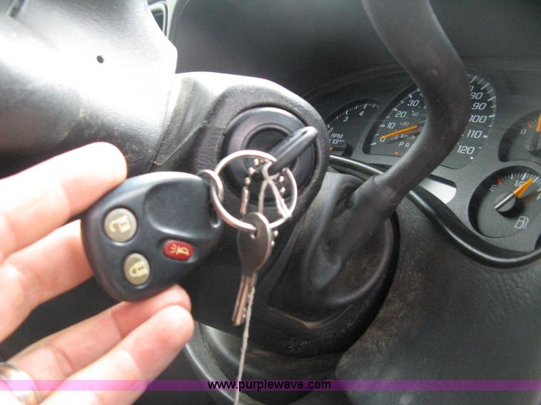 image for item A6476 2006 Chevrolet Silverado C2500HD LT Crew Cab pickup truck