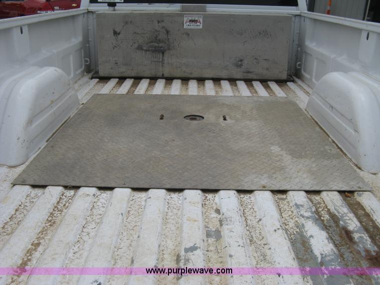 image for item A6476 2006 Chevrolet Silverado C2500HD LT Crew Cab pickup truck
