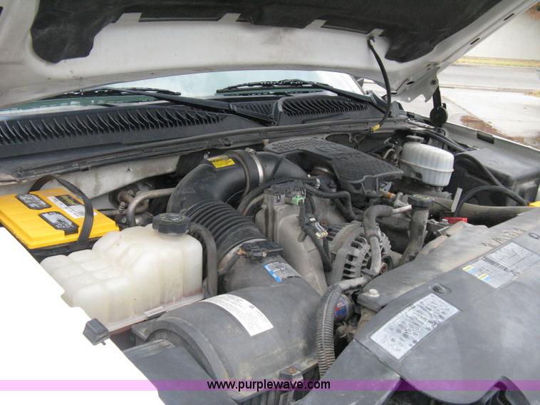 image for item A6476 2006 Chevrolet Silverado C2500HD LT Crew Cab pickup truck