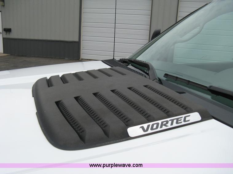 image for item A6477 2011 GMC Sierra C2500HD pickup truck