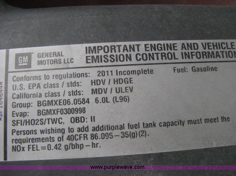 image for item A6477 2011 GMC Sierra C2500HD pickup truck