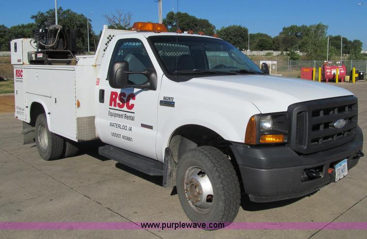 image for item A8433 2007 Ford F350 XL Super Duty service truck