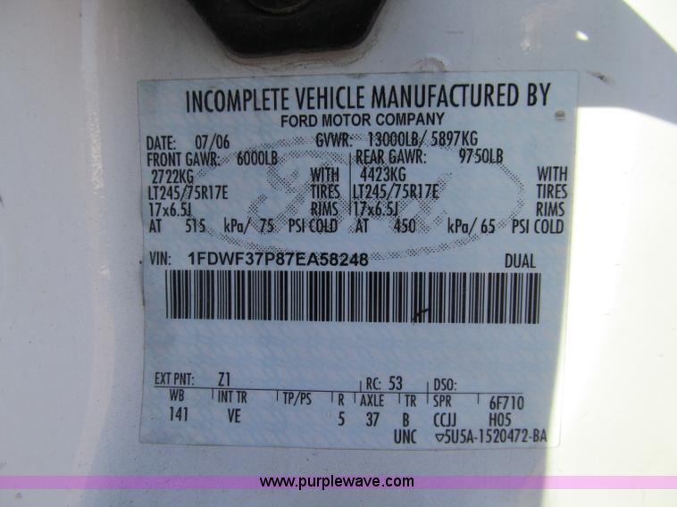 image for item A8433 2007 Ford F350 XL Super Duty service truck