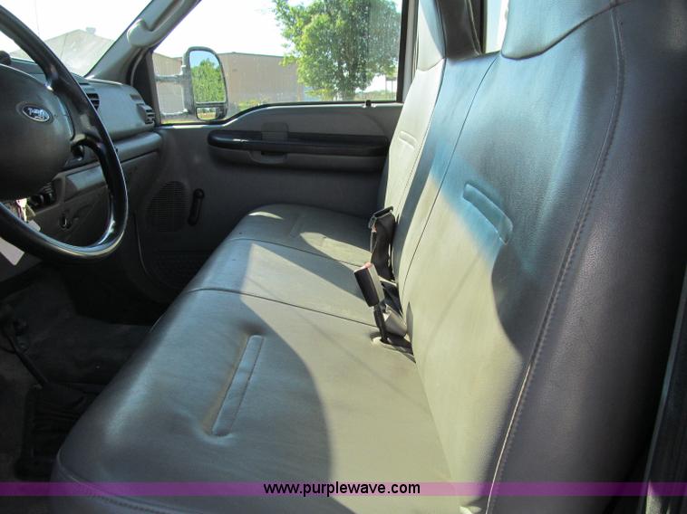 image for item A8433 2007 Ford F350 XL Super Duty service truck