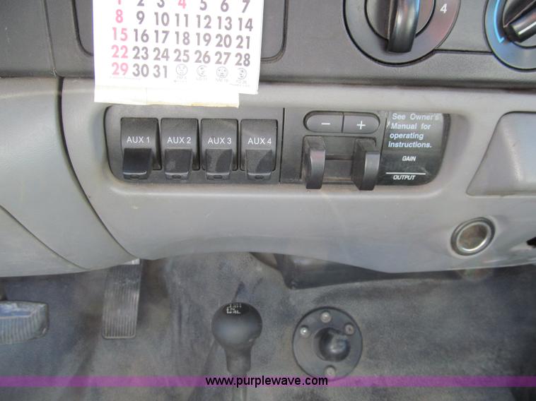 image for item A8433 2007 Ford F350 XL Super Duty service truck