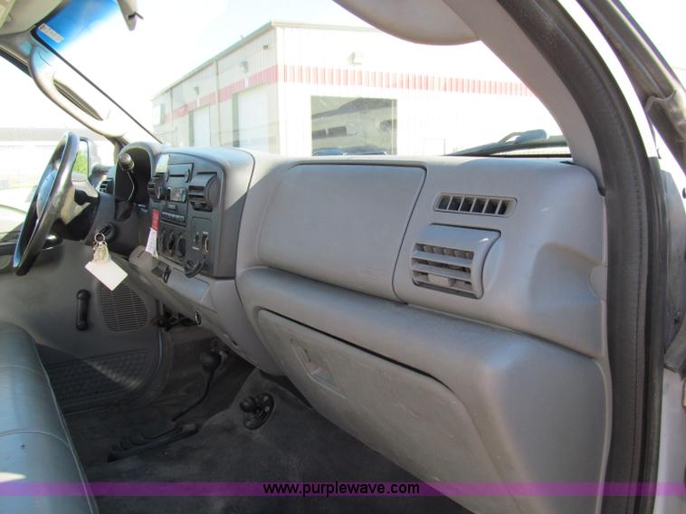 image for item A8433 2007 Ford F350 XL Super Duty service truck