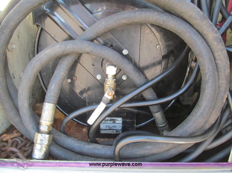 image for item A8433 2007 Ford F350 XL Super Duty service truck