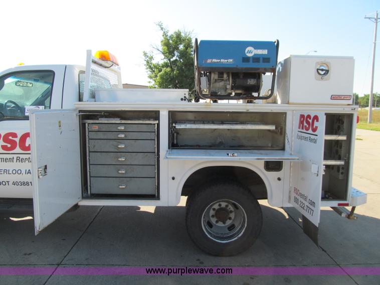 image for item A8433 2007 Ford F350 XL Super Duty service truck