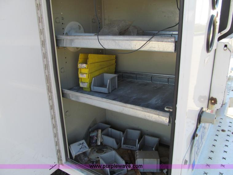 image for item A8433 2007 Ford F350 XL Super Duty service truck