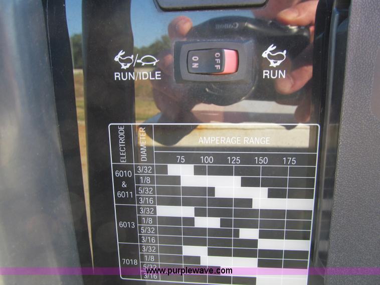 image for item A8433 2007 Ford F350 XL Super Duty service truck