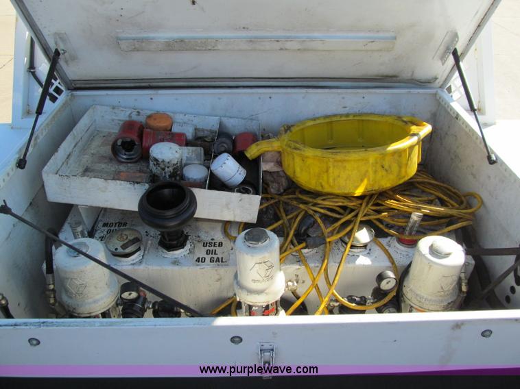 image for item A8433 2007 Ford F350 XL Super Duty service truck