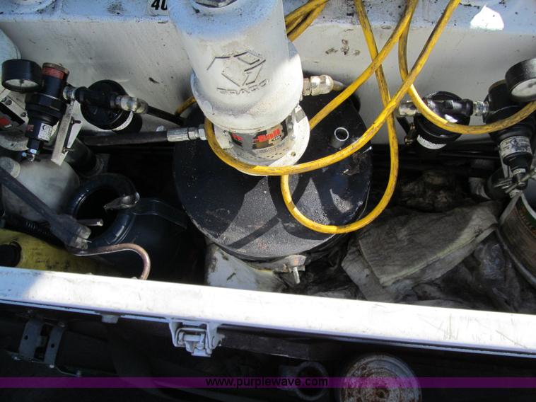 image for item A8433 2007 Ford F350 XL Super Duty service truck