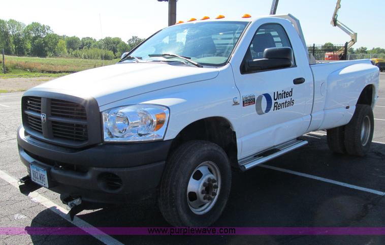 image for item A8434 2008 Dodge Ram 3500 HD pickup truck