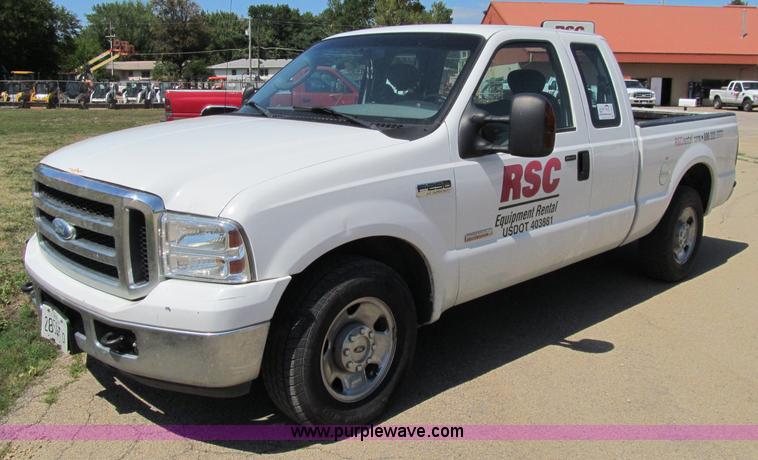 image for item A8435 2007 Ford F250 XLT Super Duty SuperCab pickup truck