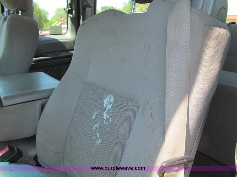 image for item A8435 2007 Ford F250 XLT Super Duty SuperCab pickup truck