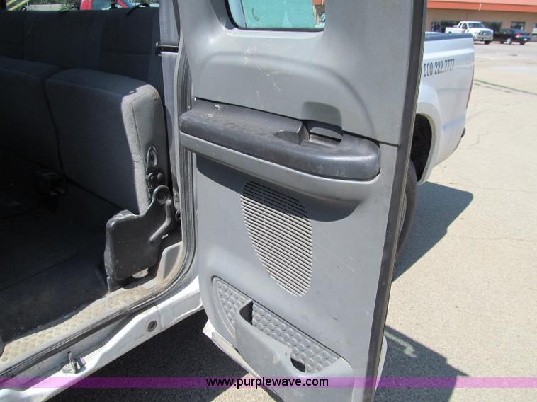 image for item A8435 2007 Ford F250 XLT Super Duty SuperCab pickup truck