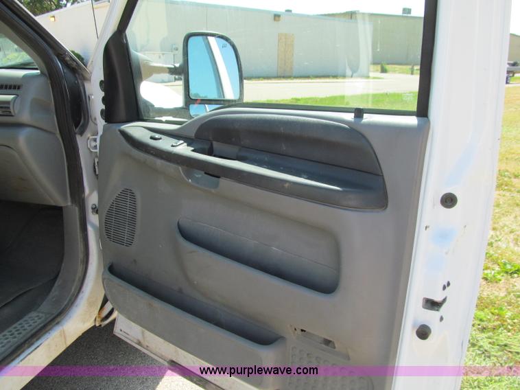 image for item A8435 2007 Ford F250 XLT Super Duty SuperCab pickup truck