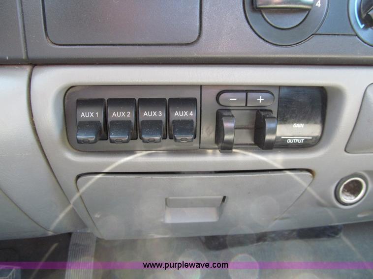 image for item A8435 2007 Ford F250 XLT Super Duty SuperCab pickup truck