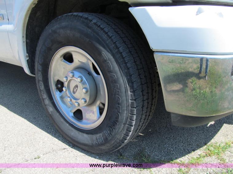 image for item A8435 2007 Ford F250 XLT Super Duty SuperCab pickup truck