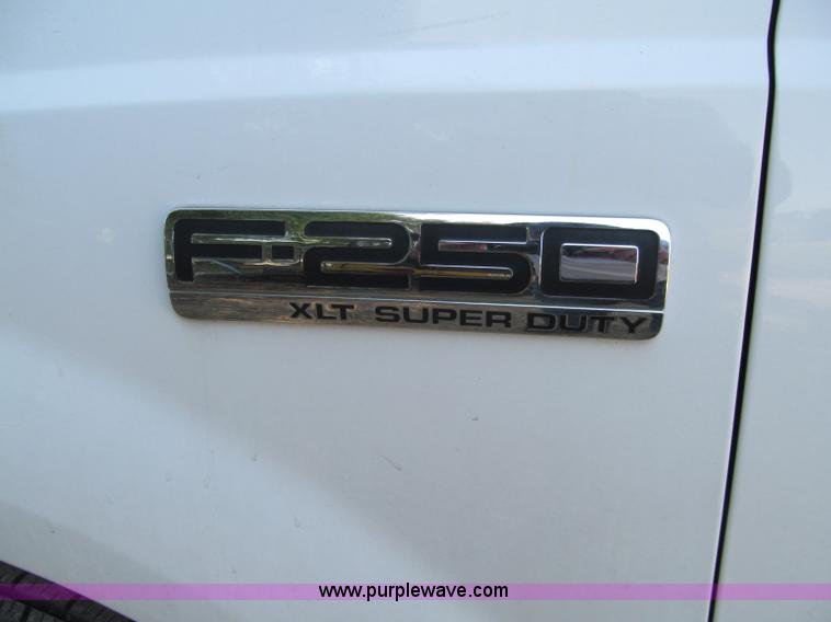 image for item A8435 2007 Ford F250 XLT Super Duty SuperCab pickup truck