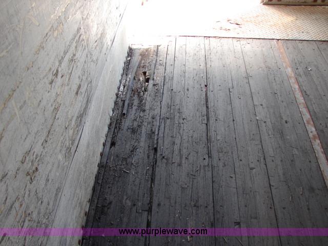 image for item B1458 1984 Dunham 45' storage semi trailer