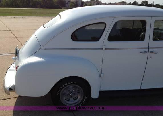 image for item B1461 1940 Plymouth P-10 Deluxe