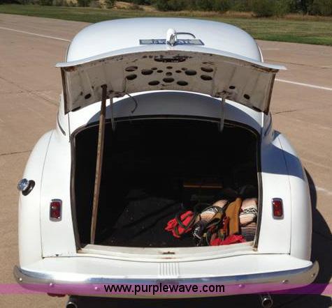 image for item B1461 1940 Plymouth P-10 Deluxe