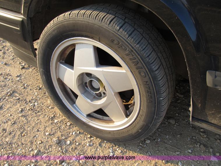 image for item B2750 1991 Volvo 940