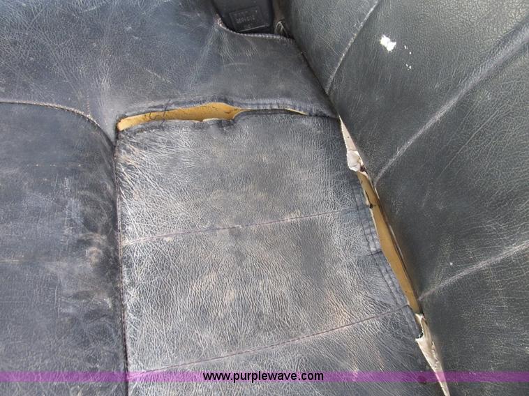 image for item B2750 1991 Volvo 940