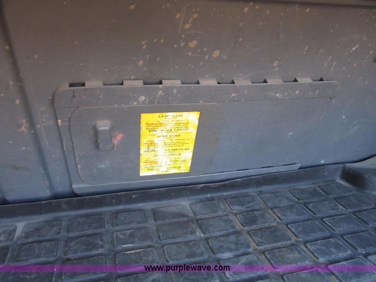 image for item B2750 1991 Volvo 940