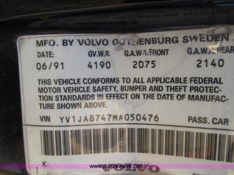 image for item B2750 1991 Volvo 940