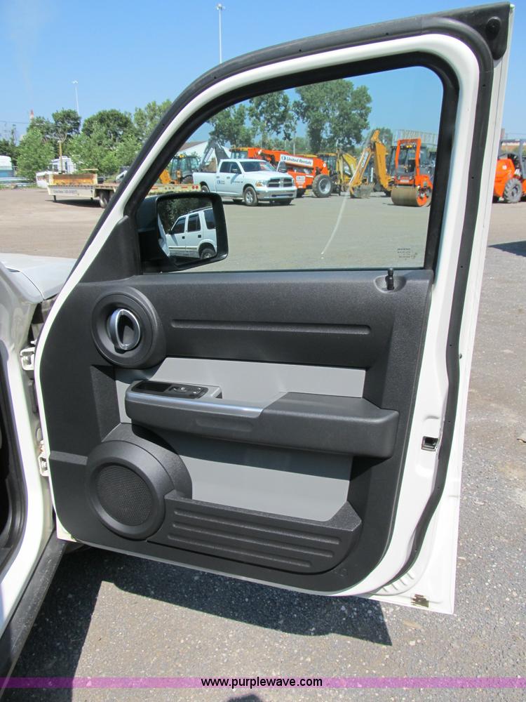 image for item B2822 2008 Dodge Nitro SLT SUV