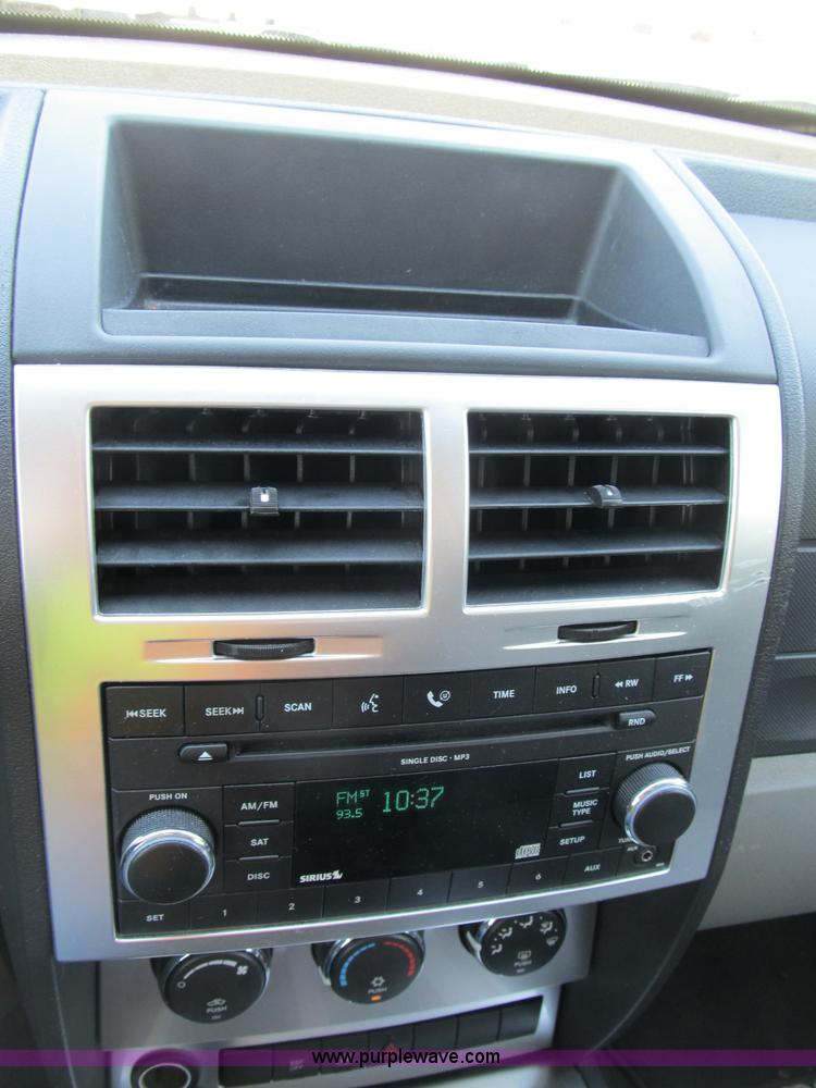 image for item B2822 2008 Dodge Nitro SLT SUV