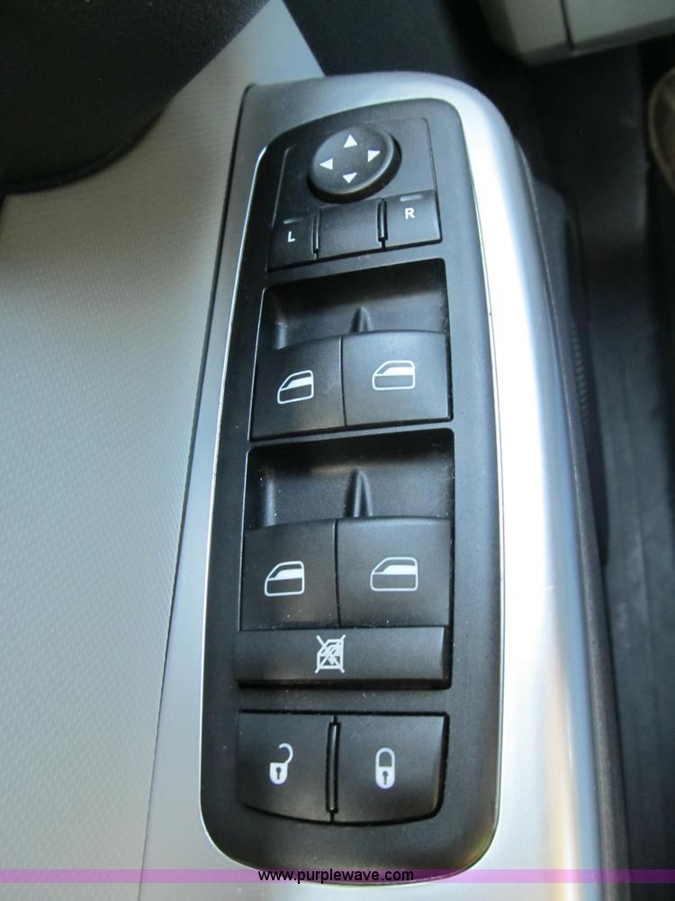 image for item B2822 2008 Dodge Nitro SLT SUV