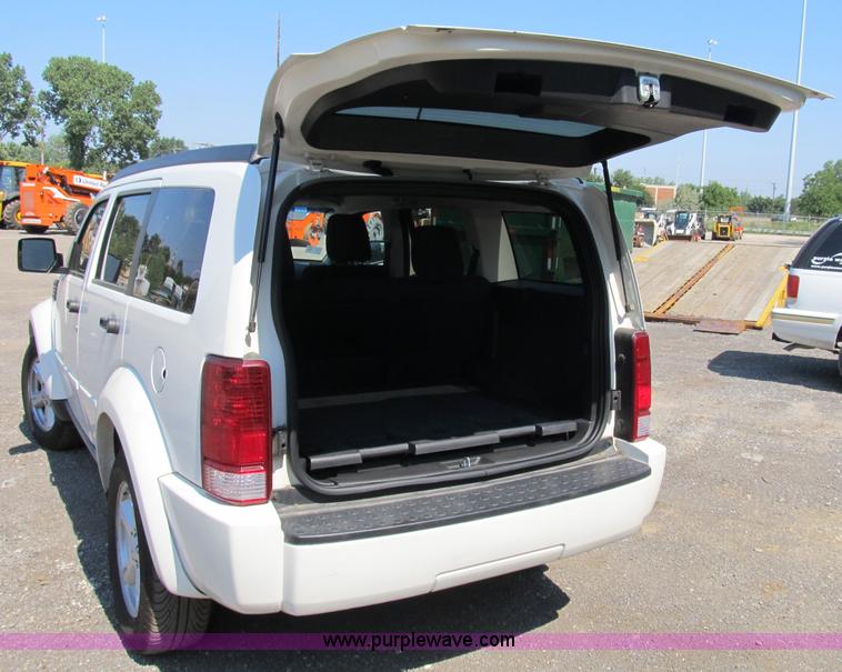 image for item B2822 2008 Dodge Nitro SLT SUV