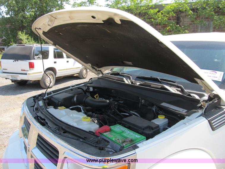 image for item B2822 2008 Dodge Nitro SLT SUV