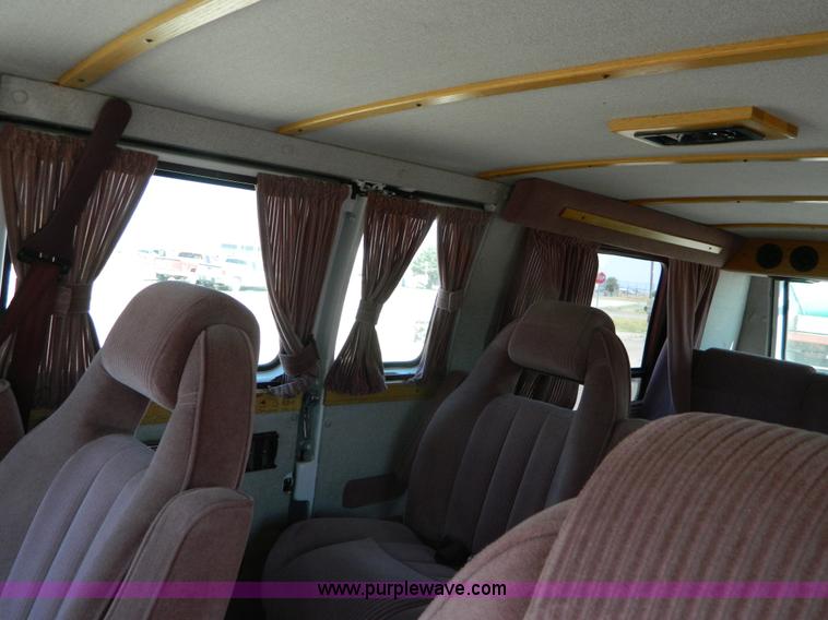 image for item B3823 1989 Chevrolet G20 van