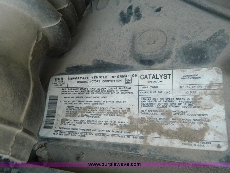 image for item B3823 1989 Chevrolet G20 van