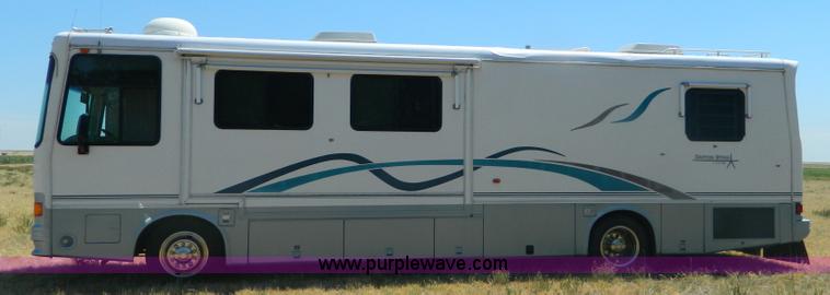 image for item B3833 1995 Newmar Dutch Star 34' RV motorhome