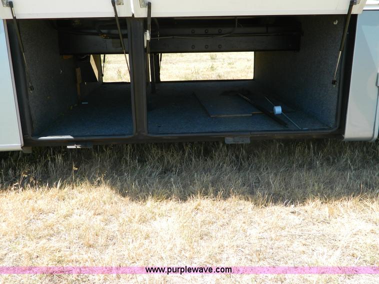 image for item B3833 1995 Newmar Dutch Star 34' RV motorhome