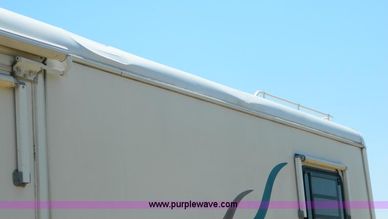 image for item B3833 1995 Newmar Dutch Star 34' RV motorhome