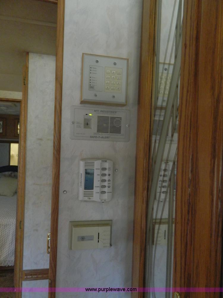 image for item B3833 1995 Newmar Dutch Star 34' RV motorhome