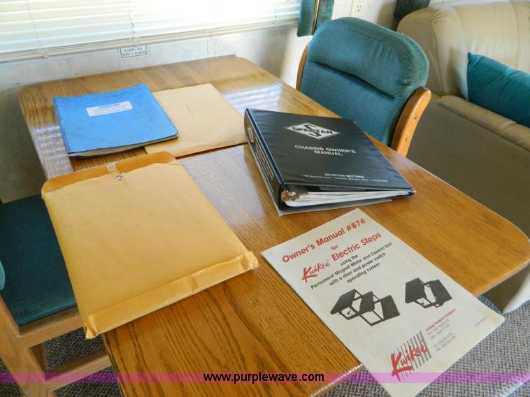 image for item B3833 1995 Newmar Dutch Star 34' RV motorhome