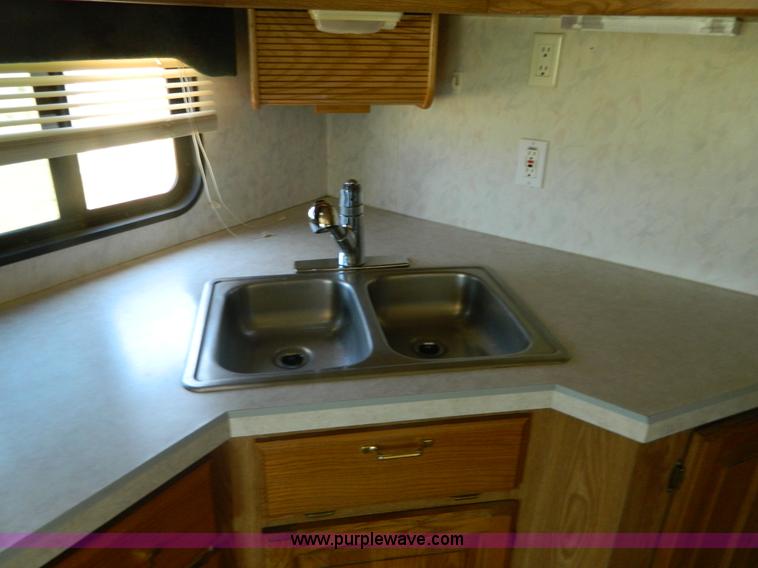image for item B3833 1995 Newmar Dutch Star 34' RV motorhome