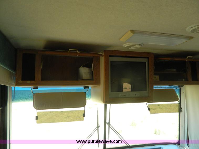 image for item B3833 1995 Newmar Dutch Star 34' RV motorhome