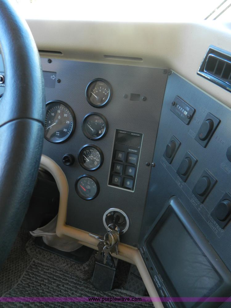 image for item B3833 1995 Newmar Dutch Star 34' RV motorhome