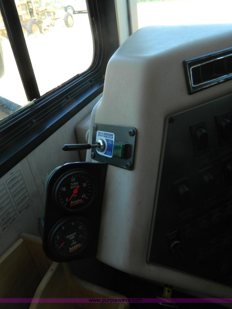 image for item B3833 1995 Newmar Dutch Star 34' RV motorhome