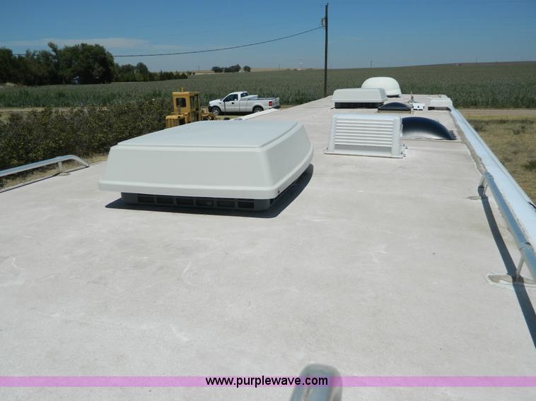 image for item B3833 1995 Newmar Dutch Star 34' RV motorhome