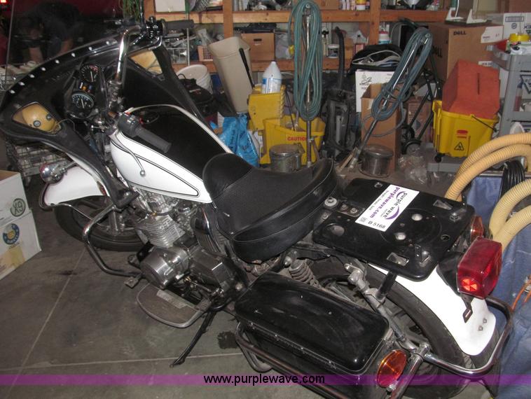 image for item B5168 1996 Kawasaki 1000 motorcycle